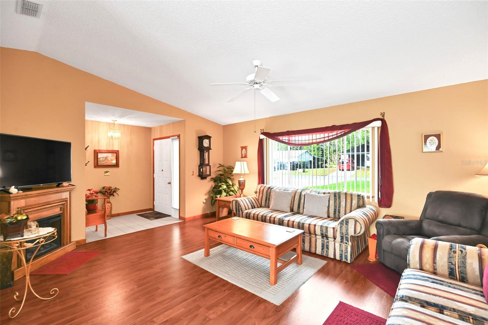 Image 9 of 54 For 11055 77th Court