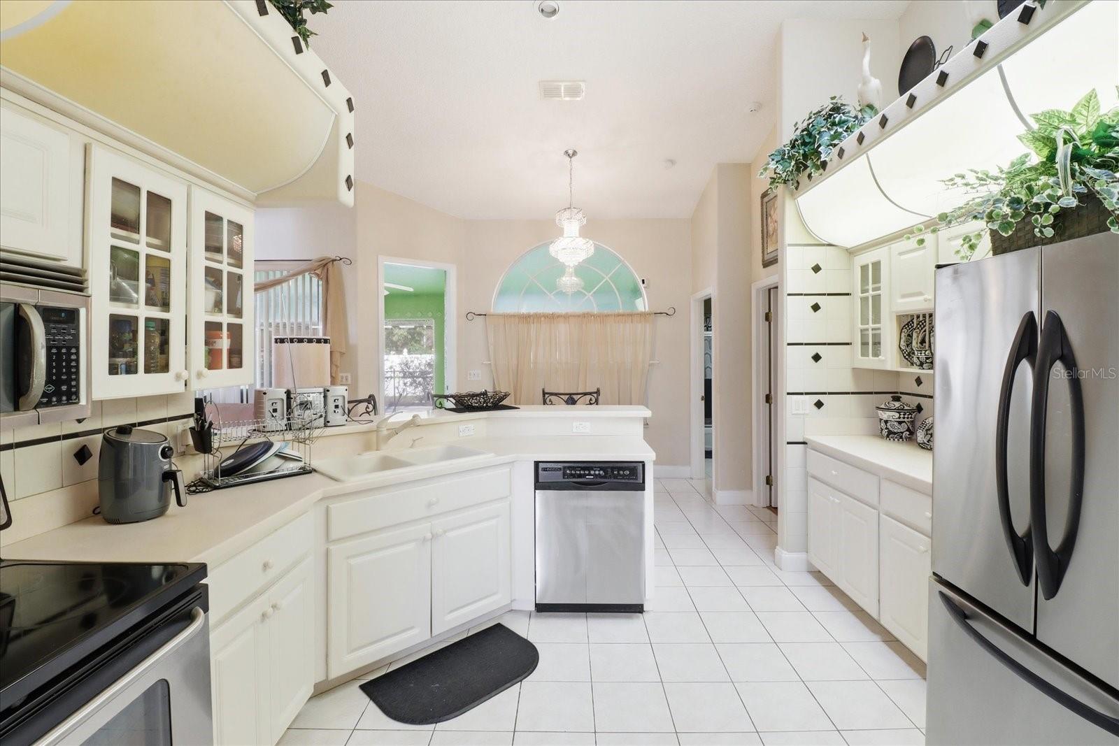 Image 14 of 46 For 13061 77th Avenue