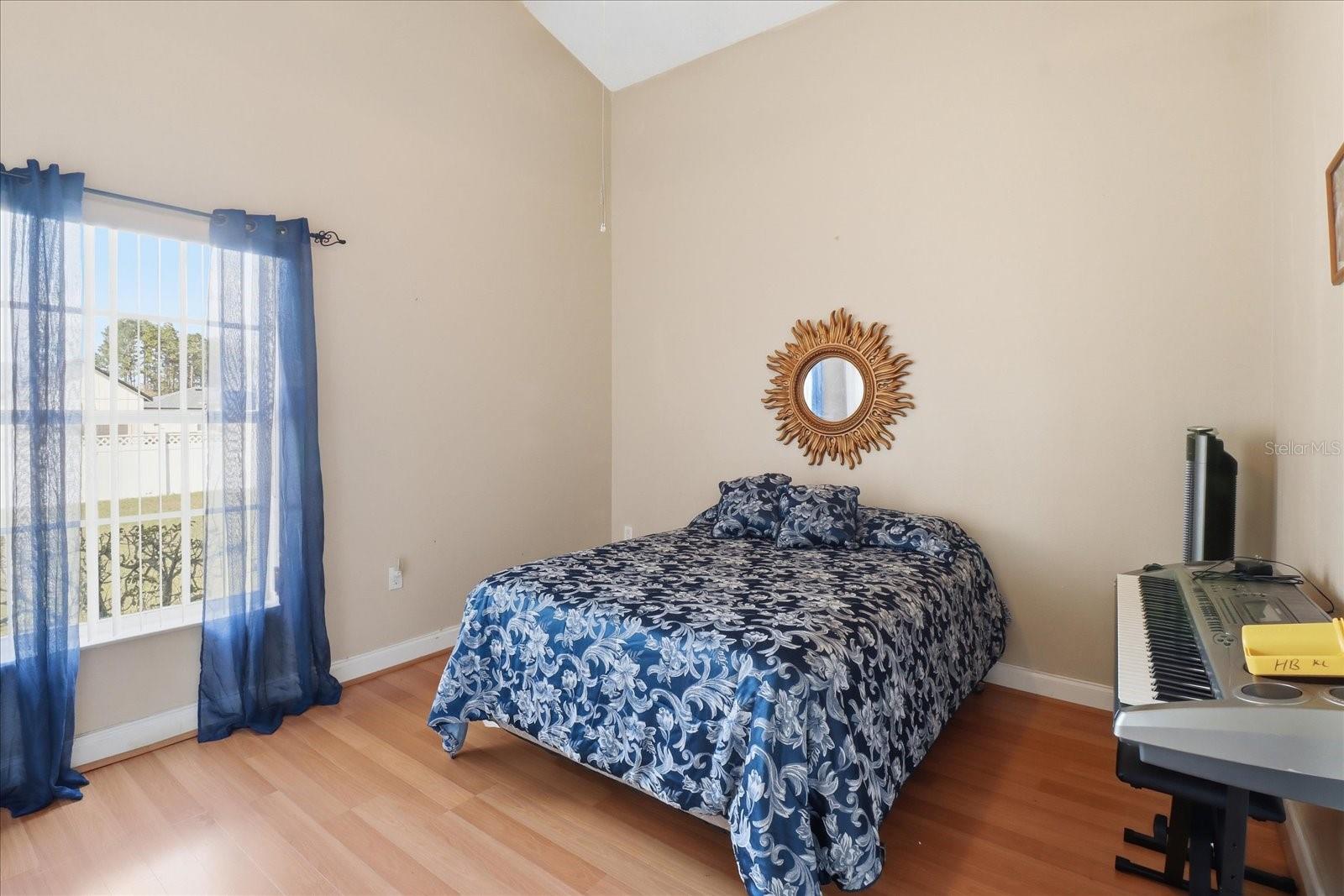 Image 21 of 46 For 13061 77th Avenue