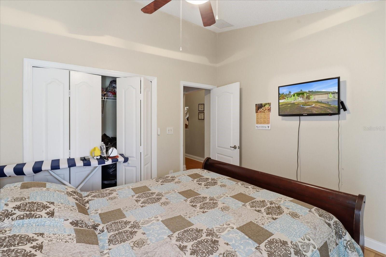 Image 24 of 46 For 13061 77th Avenue