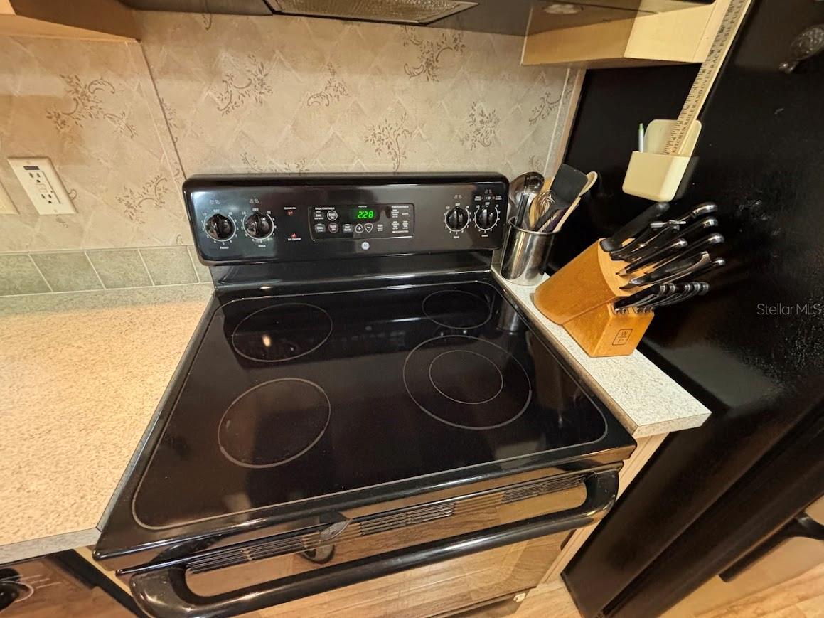 Image 25 of 61 For 25246 143rd Street 181