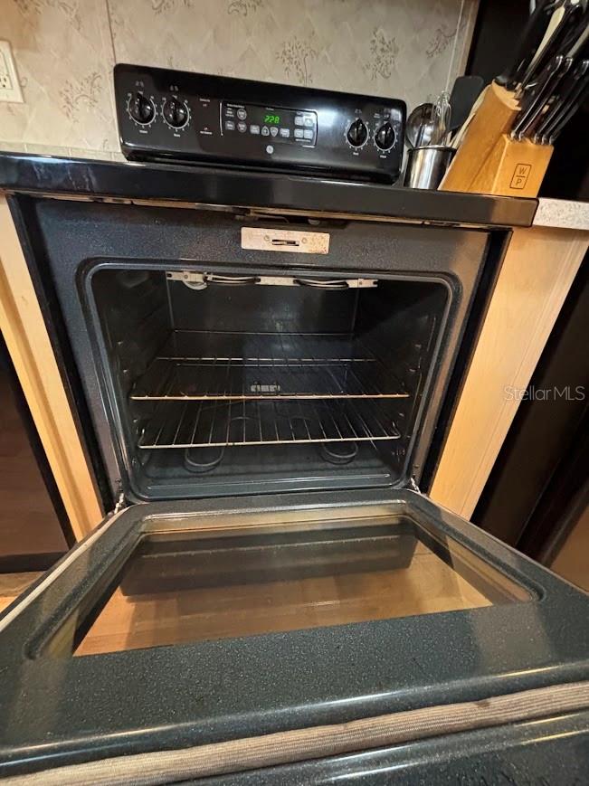 Image 26 of 61 For 25246 143rd Street 181