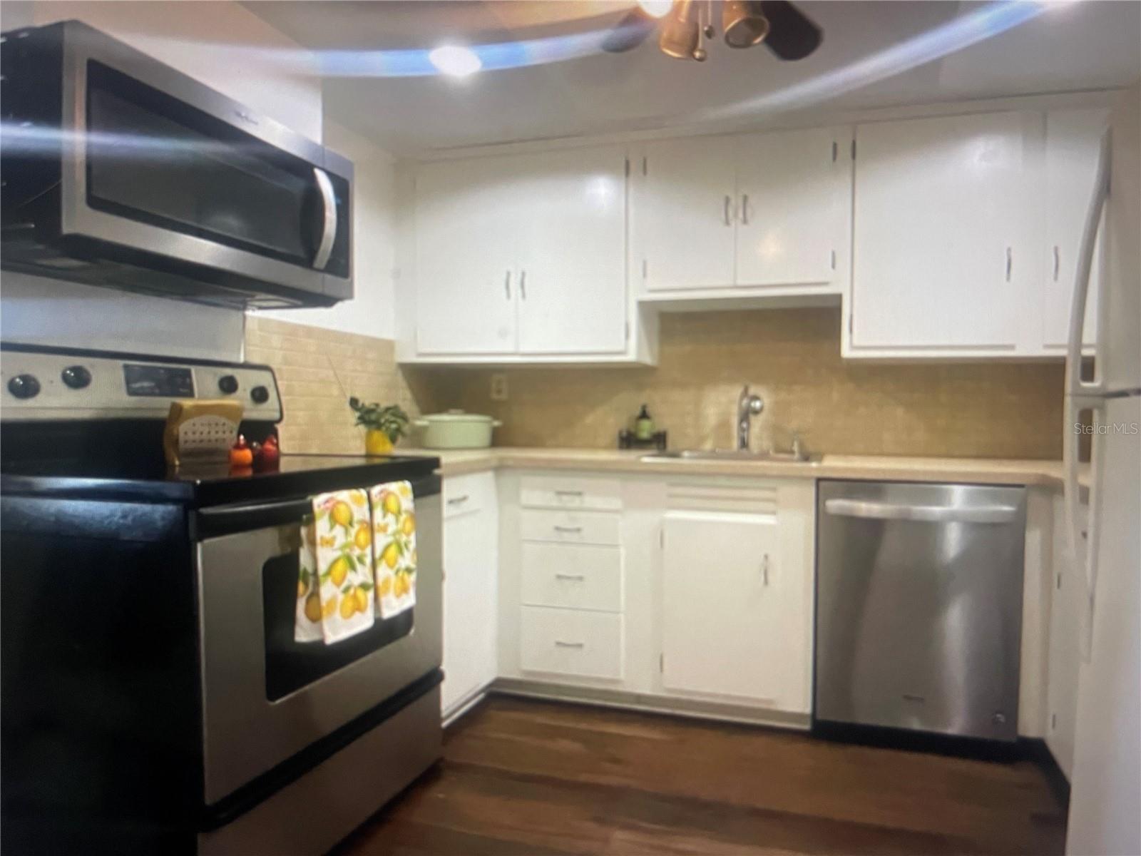 Image 15 of 26 For 757 Midway Drive B