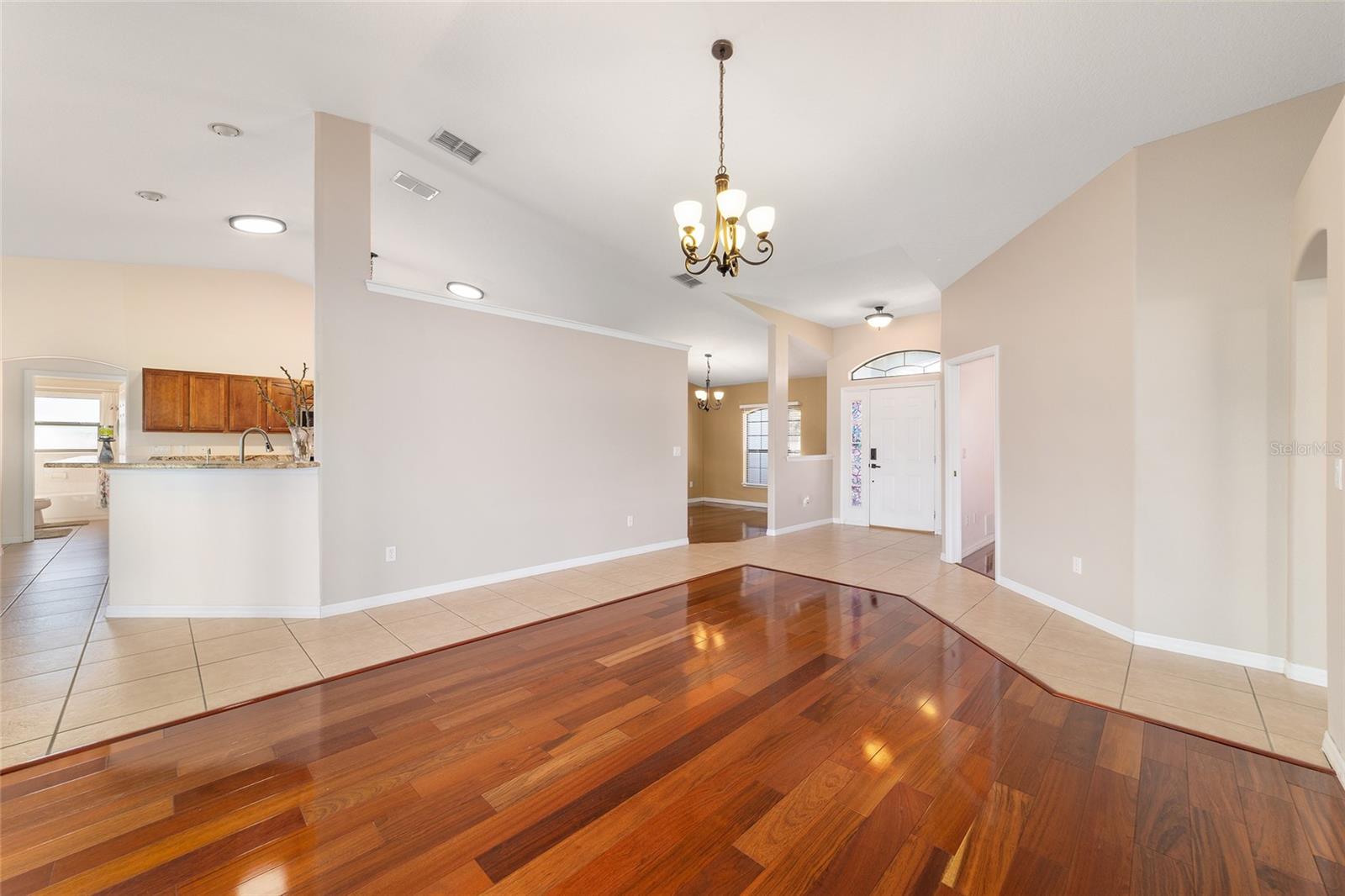 Image 15 of 38 For 4037 40th Street