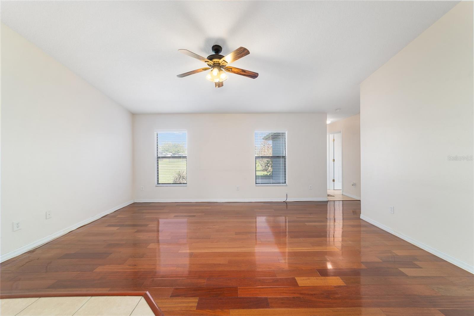 Image 16 of 38 For 4037 40th Street