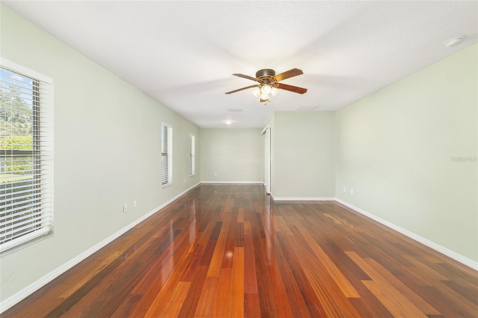 Image 22 of 38 For 4037 40th Street