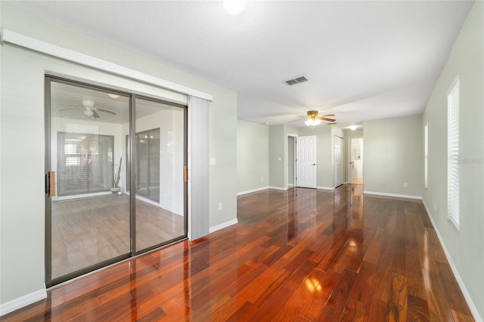 Image 23 of 38 For 4037 40th Street