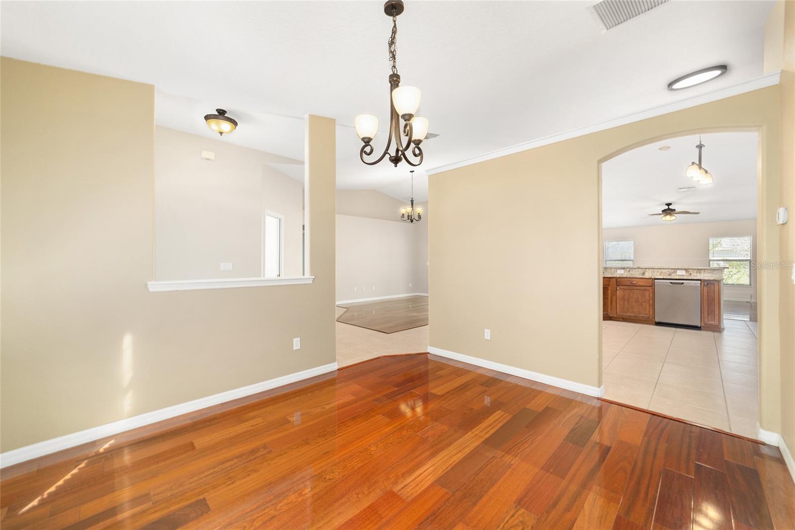 Image 27 of 38 For 4037 40th Street