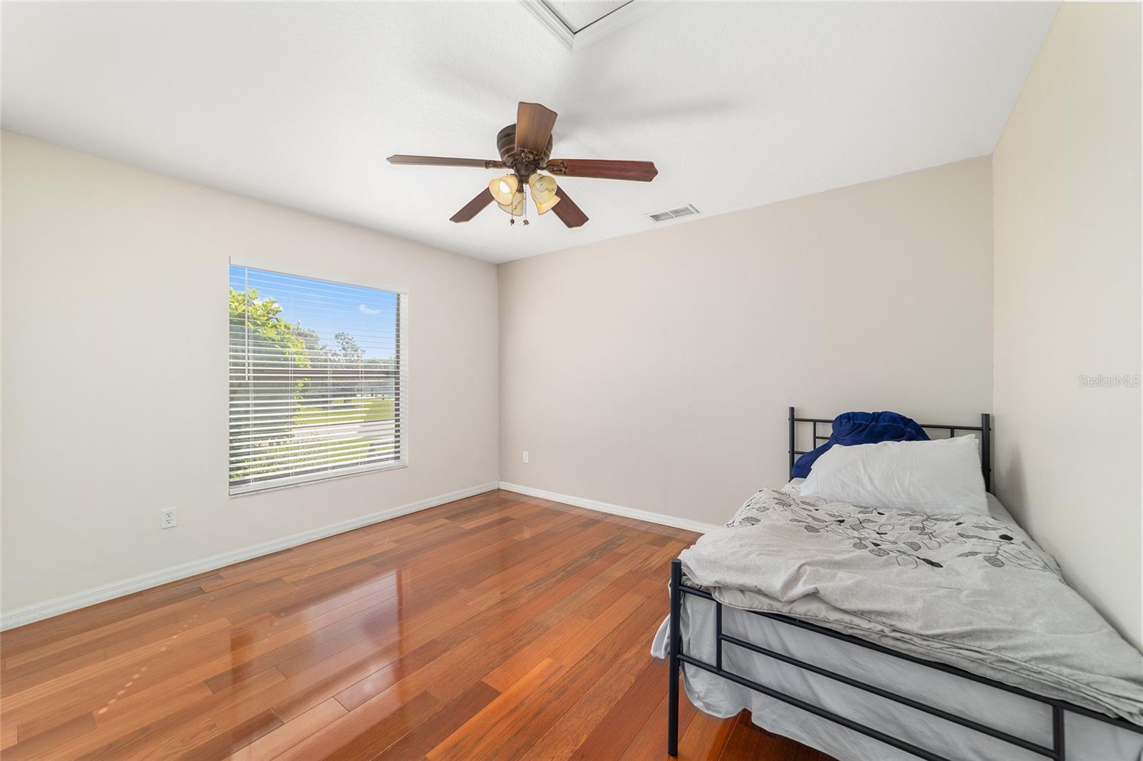 Image 29 of 38 For 4037 40th Street