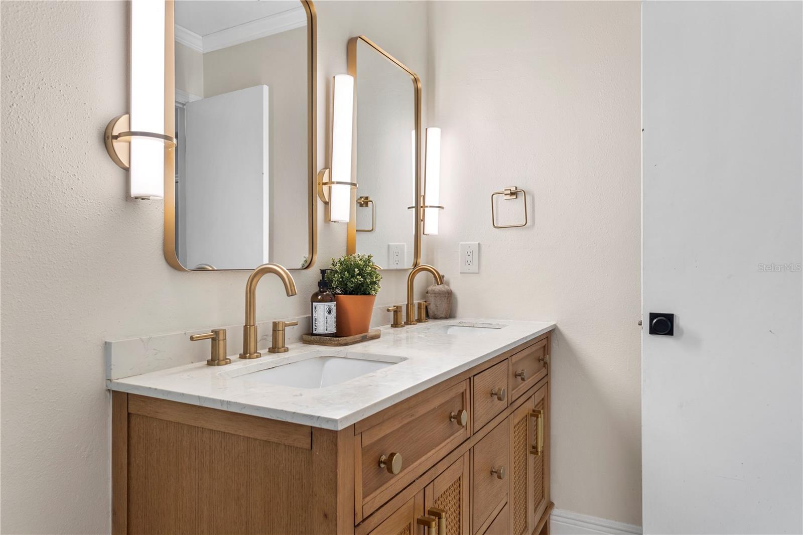 Image 10 of 16 For 3971 23rd Avenue