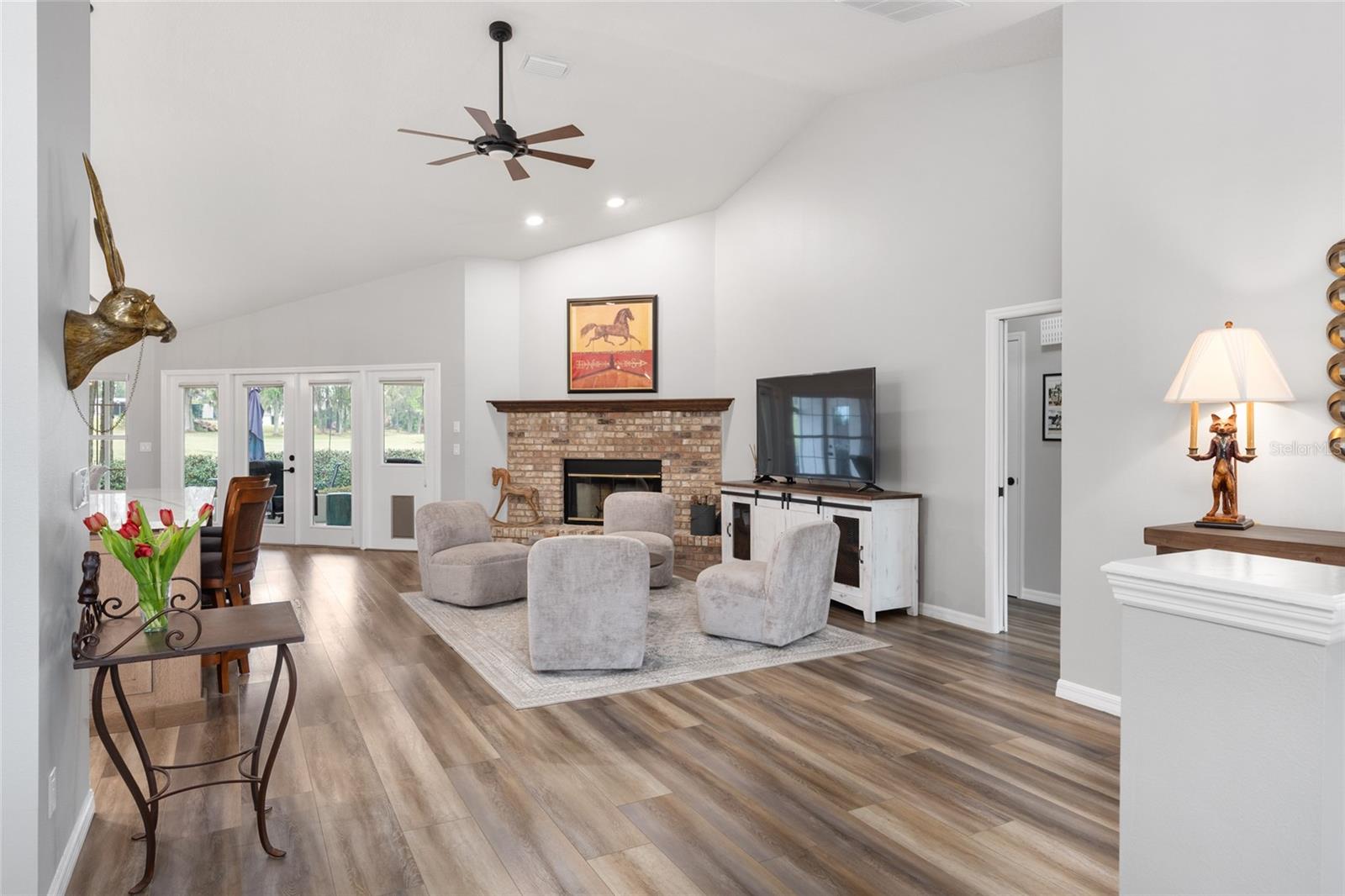 Image 11 of 82 For 5402 76th Court