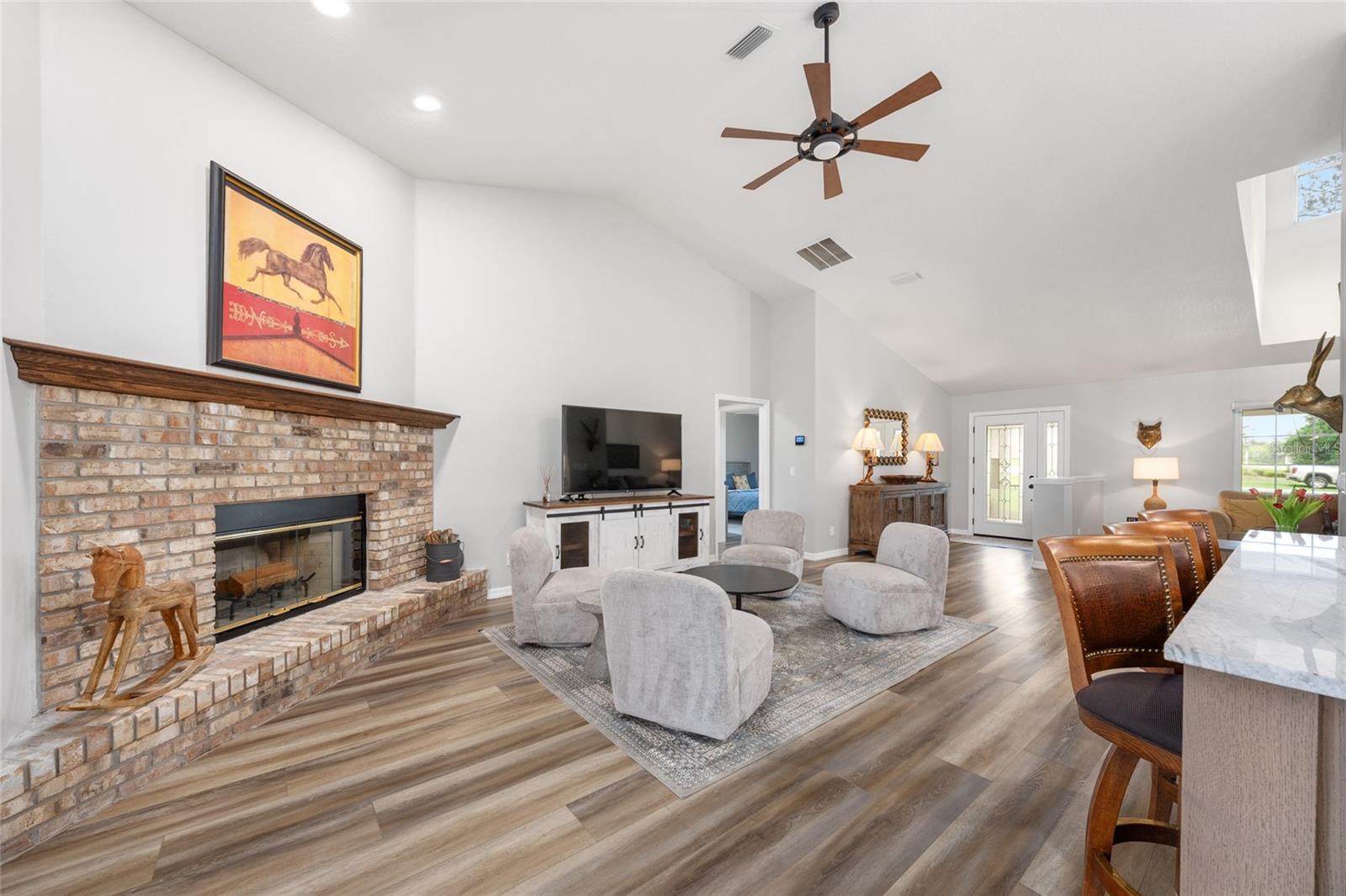 Image 14 of 82 For 5402 76th Court