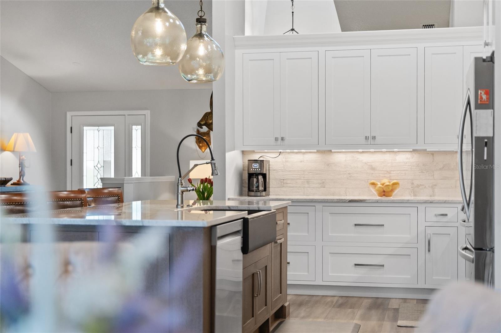 Image 22 of 82 For 5402 76th Court