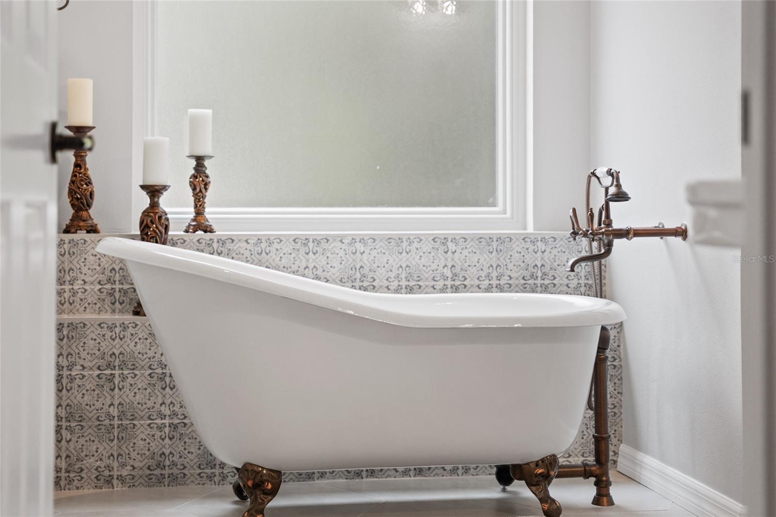 Image 36 of 82 For 5402 76th Court