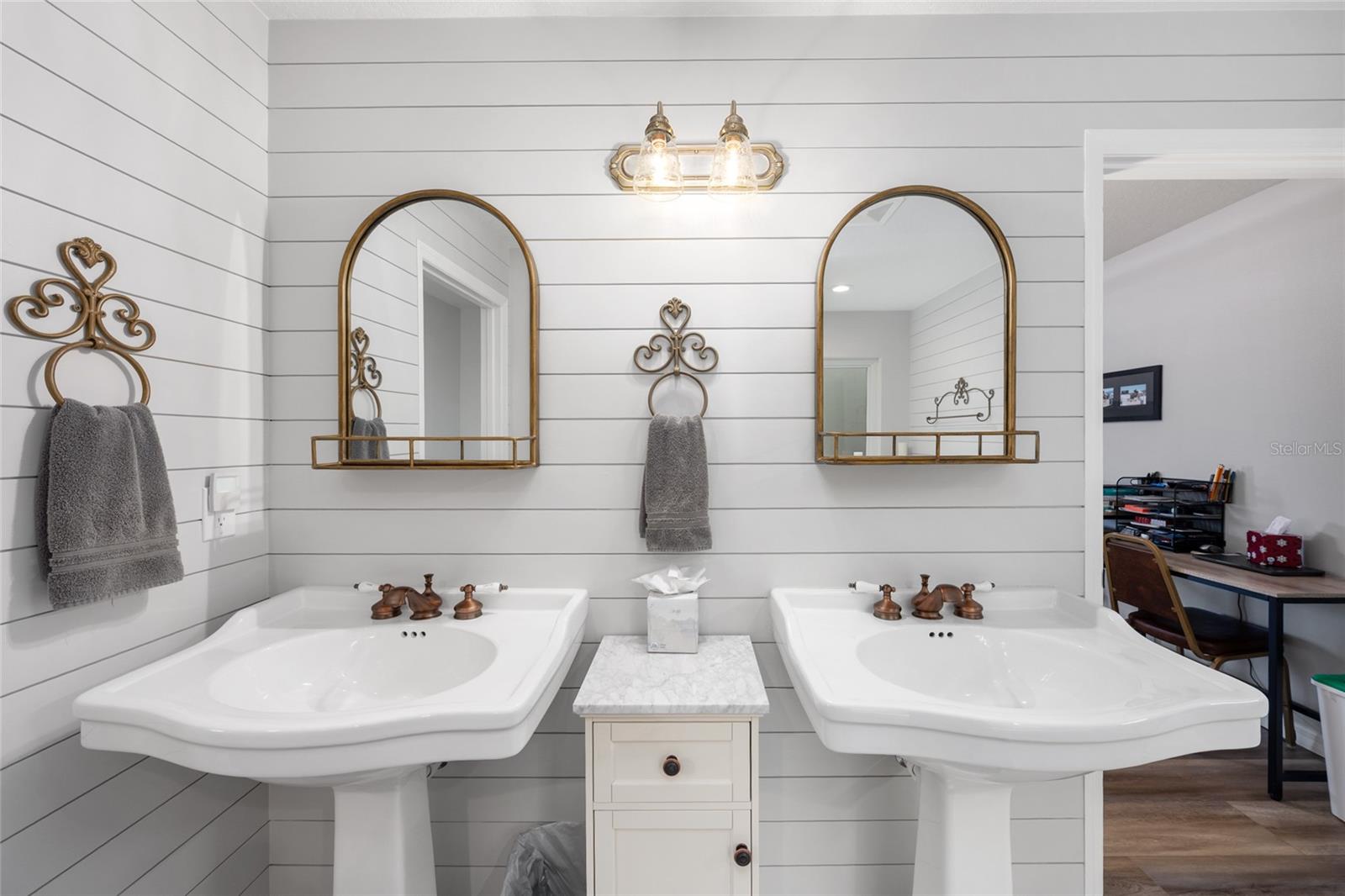 Image 38 of 82 For 5402 76th Court