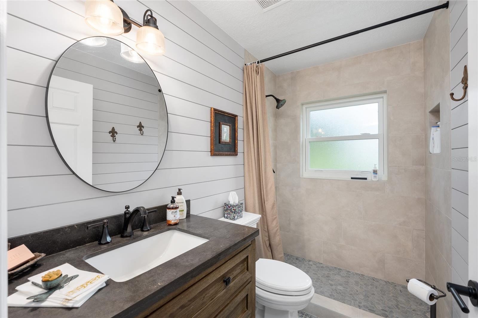 Image 53 of 82 For 5402 76th Court