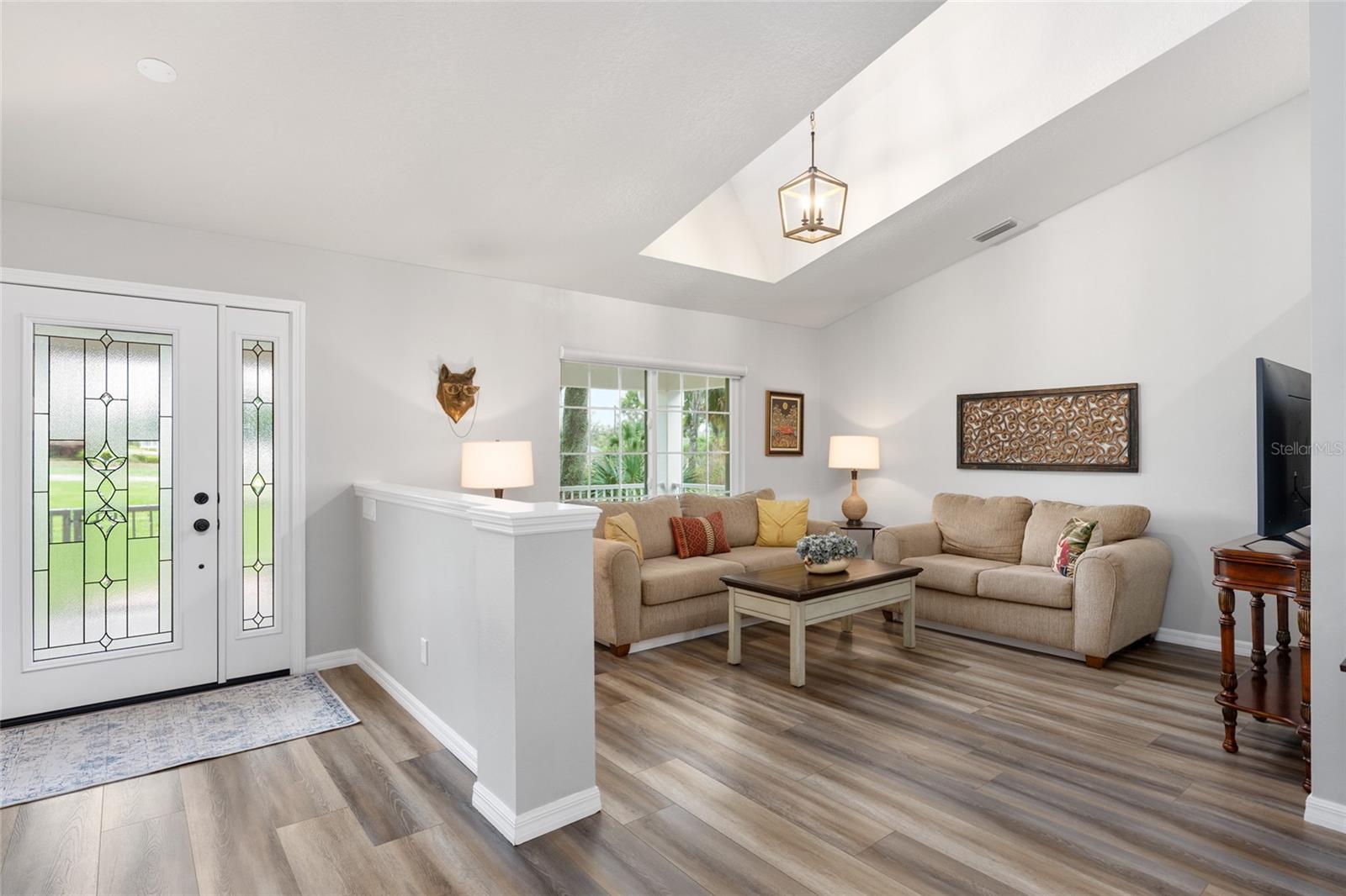 Image 8 of 82 For 5402 76th Court