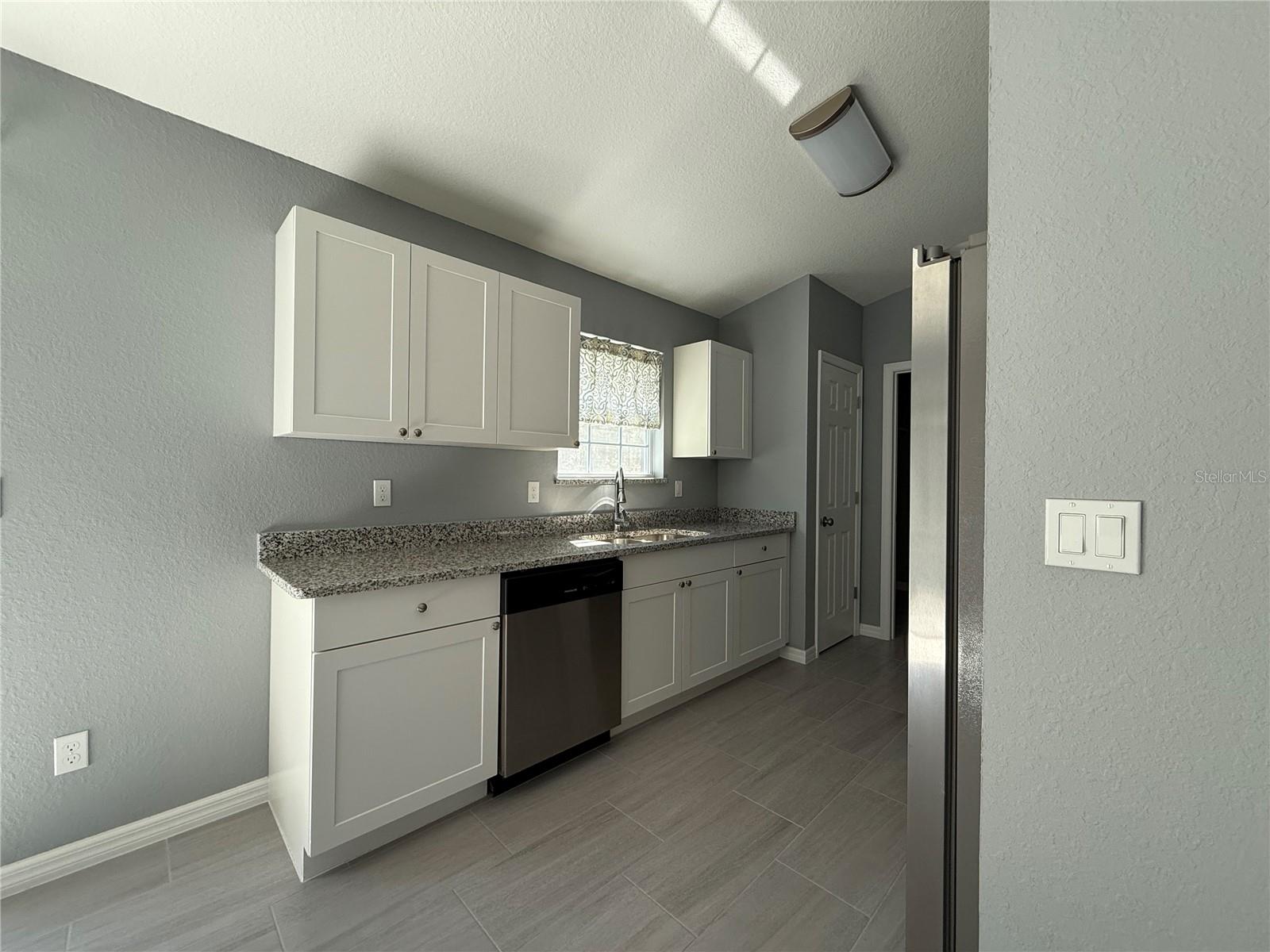 Image 2 of 12 For 13336 106th Place