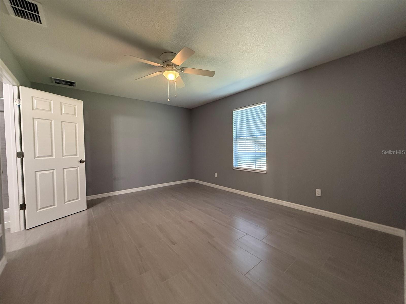 Image 7 of 12 For 13336 106th Place