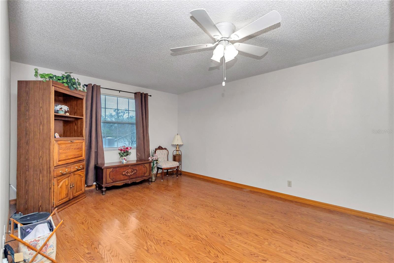 Image 13 of 32 For 2416 18th Circle