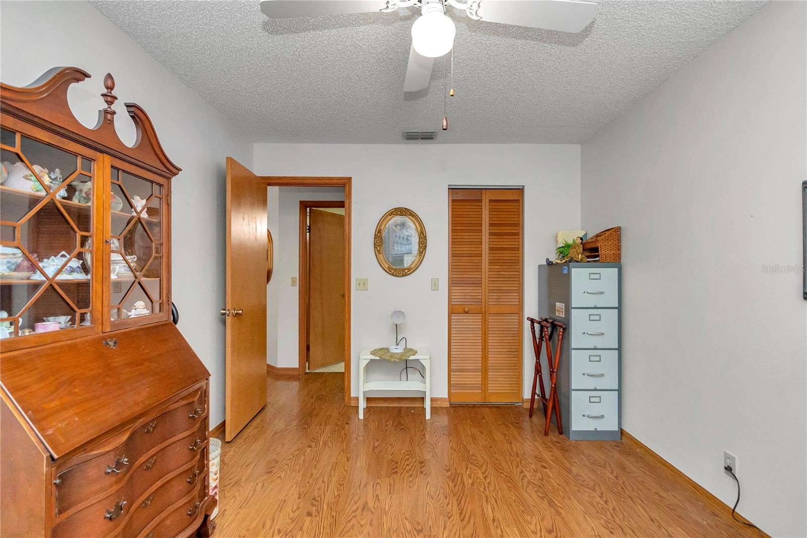 Image 21 of 32 For 2416 18th Circle