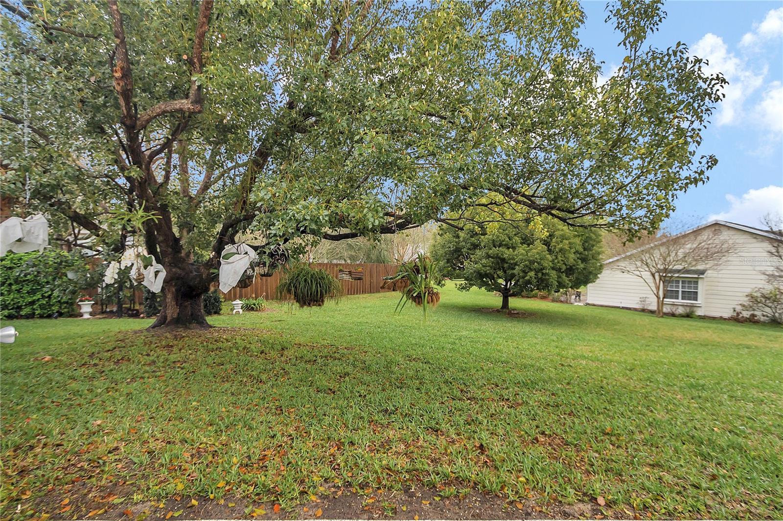 Image 27 of 32 For 2416 18th Circle