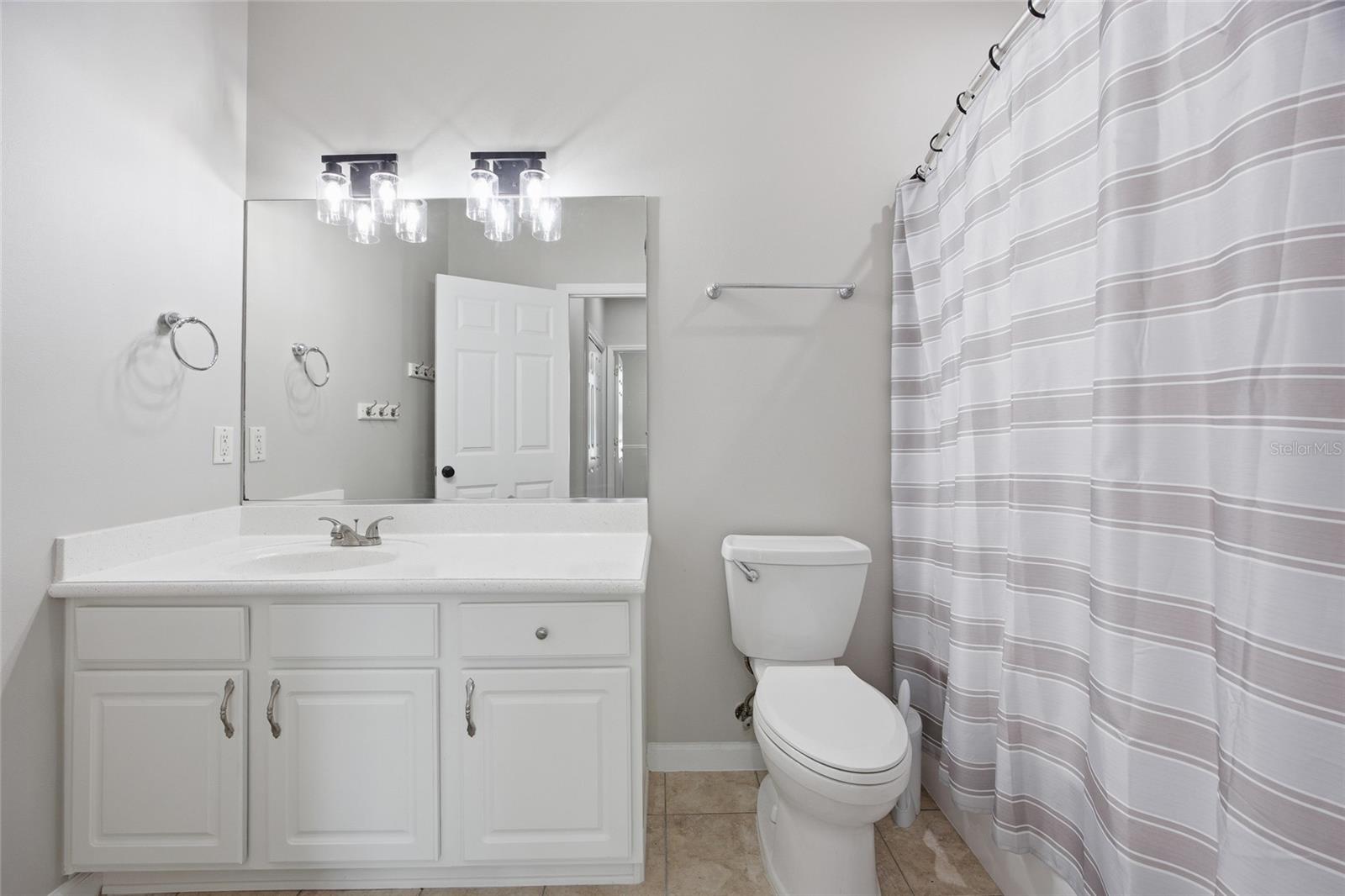 Image 12 of 49 For 4325 106th Street