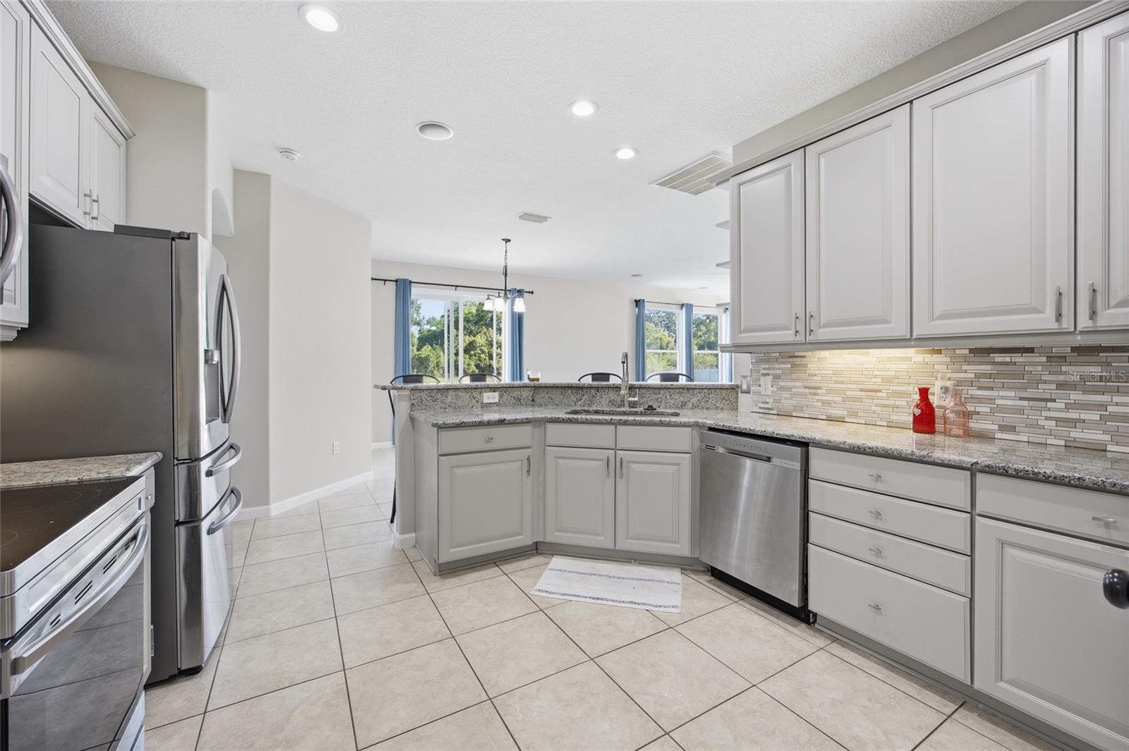 Image 24 of 49 For 4325 106th Street