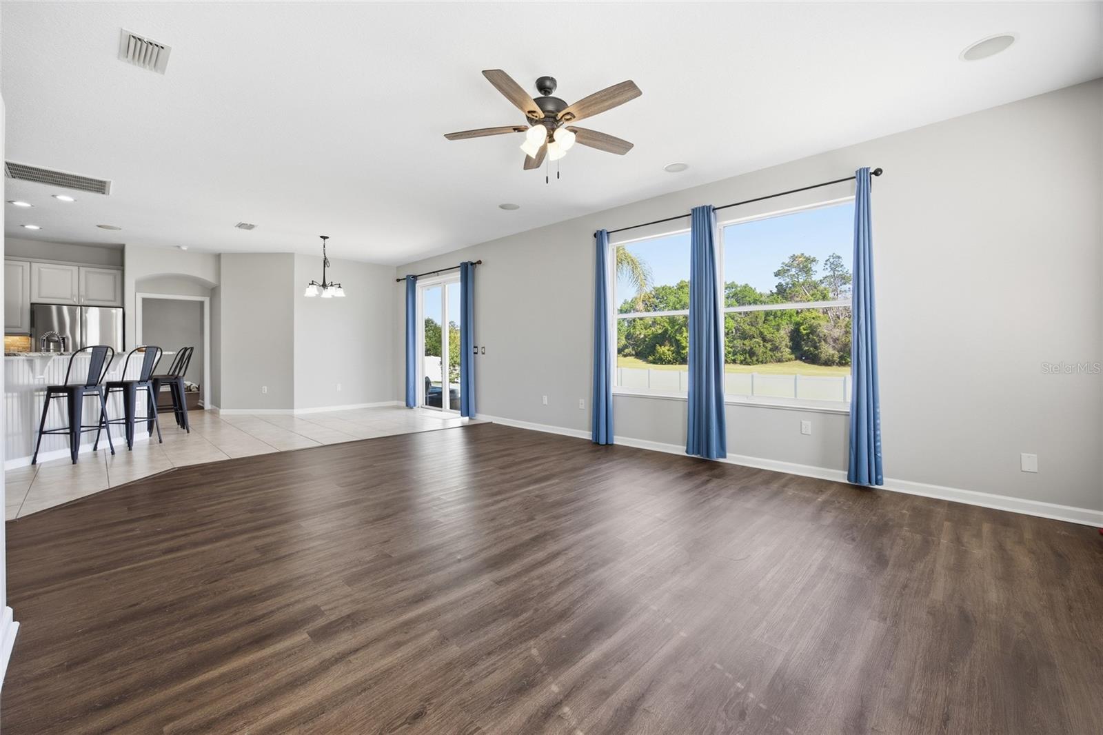 Image 33 of 49 For 4325 106th Street