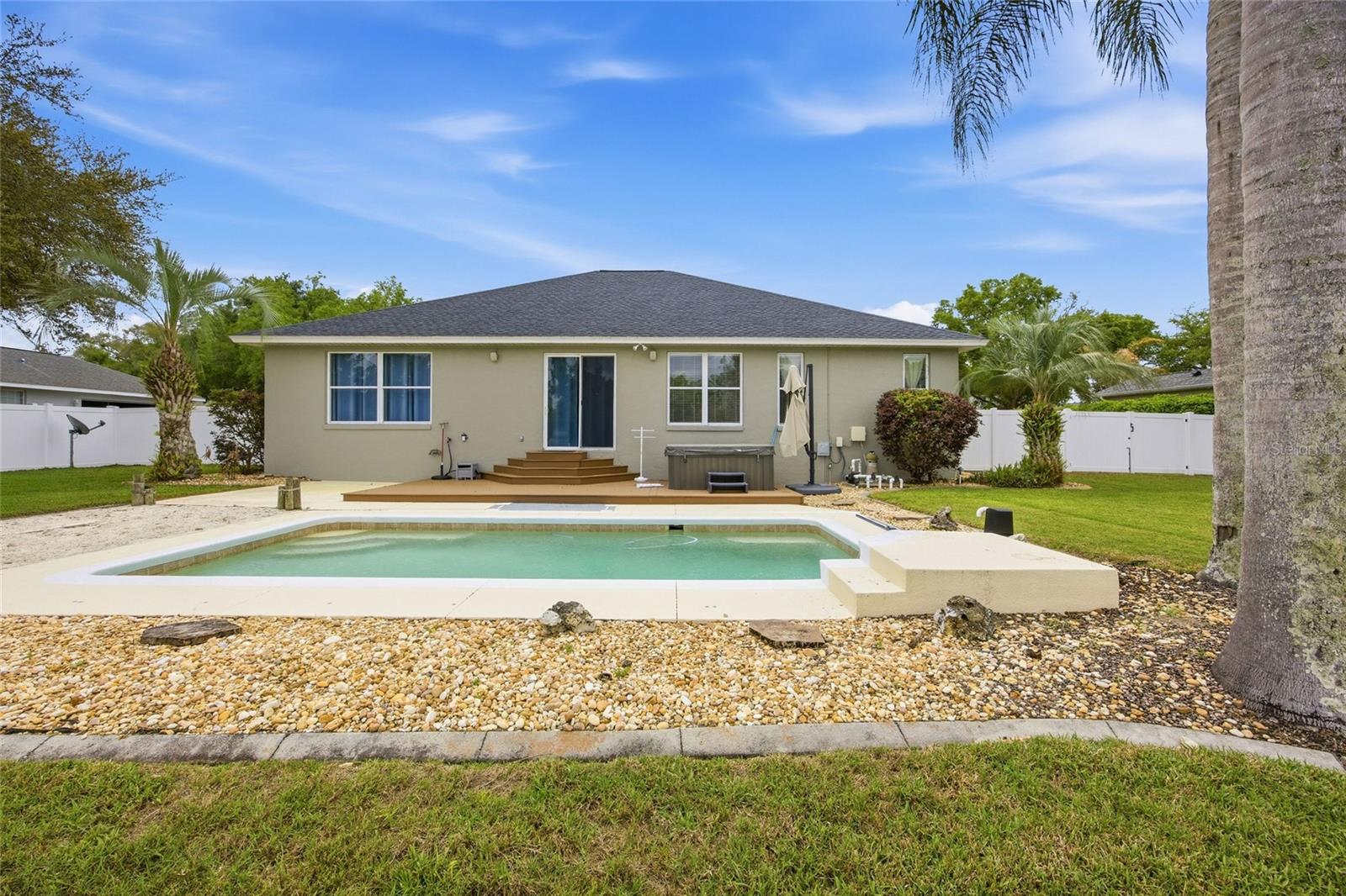 Image 38 of 49 For 4325 106th Street