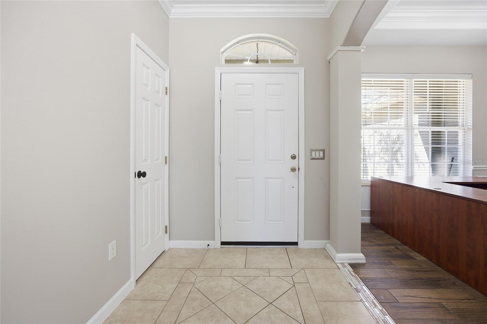 Image 6 of 49 For 4325 106th Street