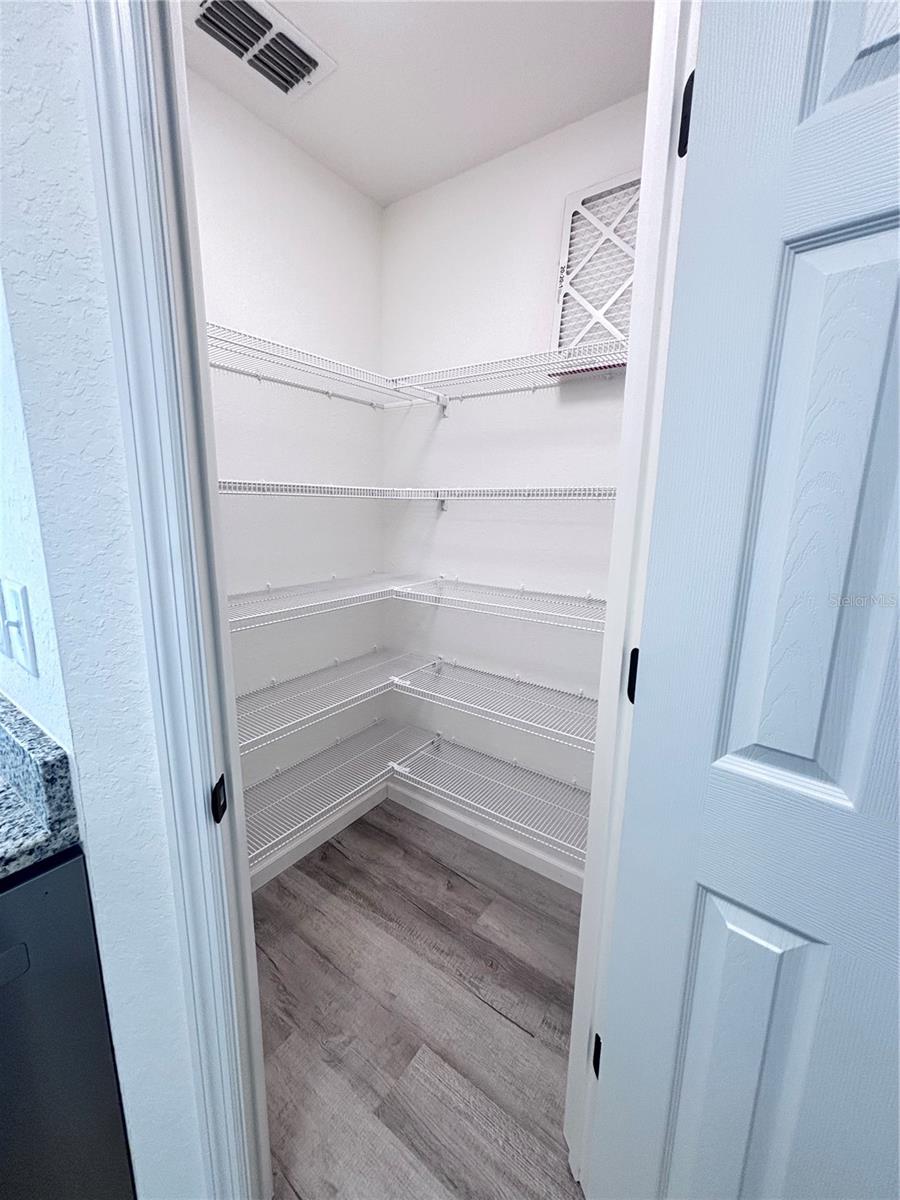 Image 13 of 18 For 23711 Rainbow Lakes Boulevard