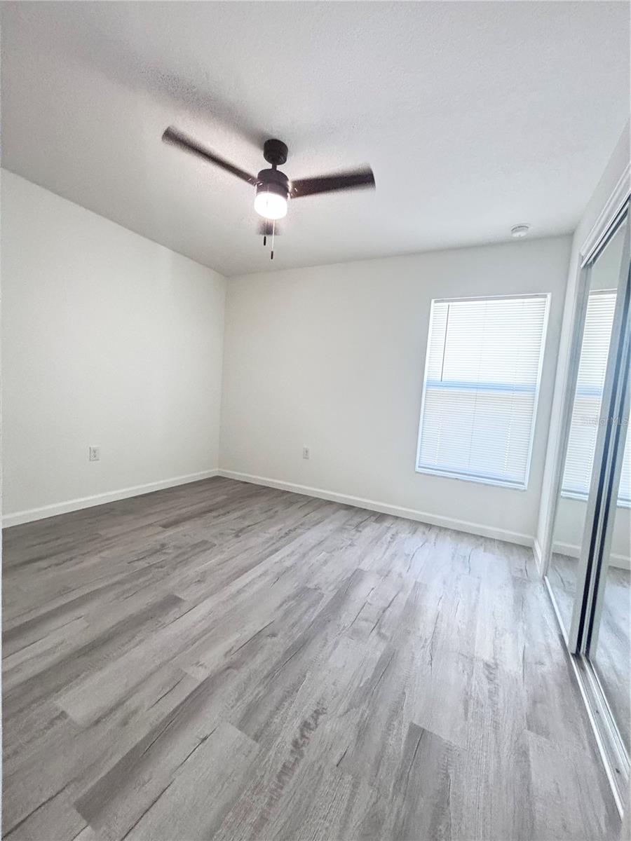 Image 14 of 18 For 23711 Rainbow Lakes Boulevard