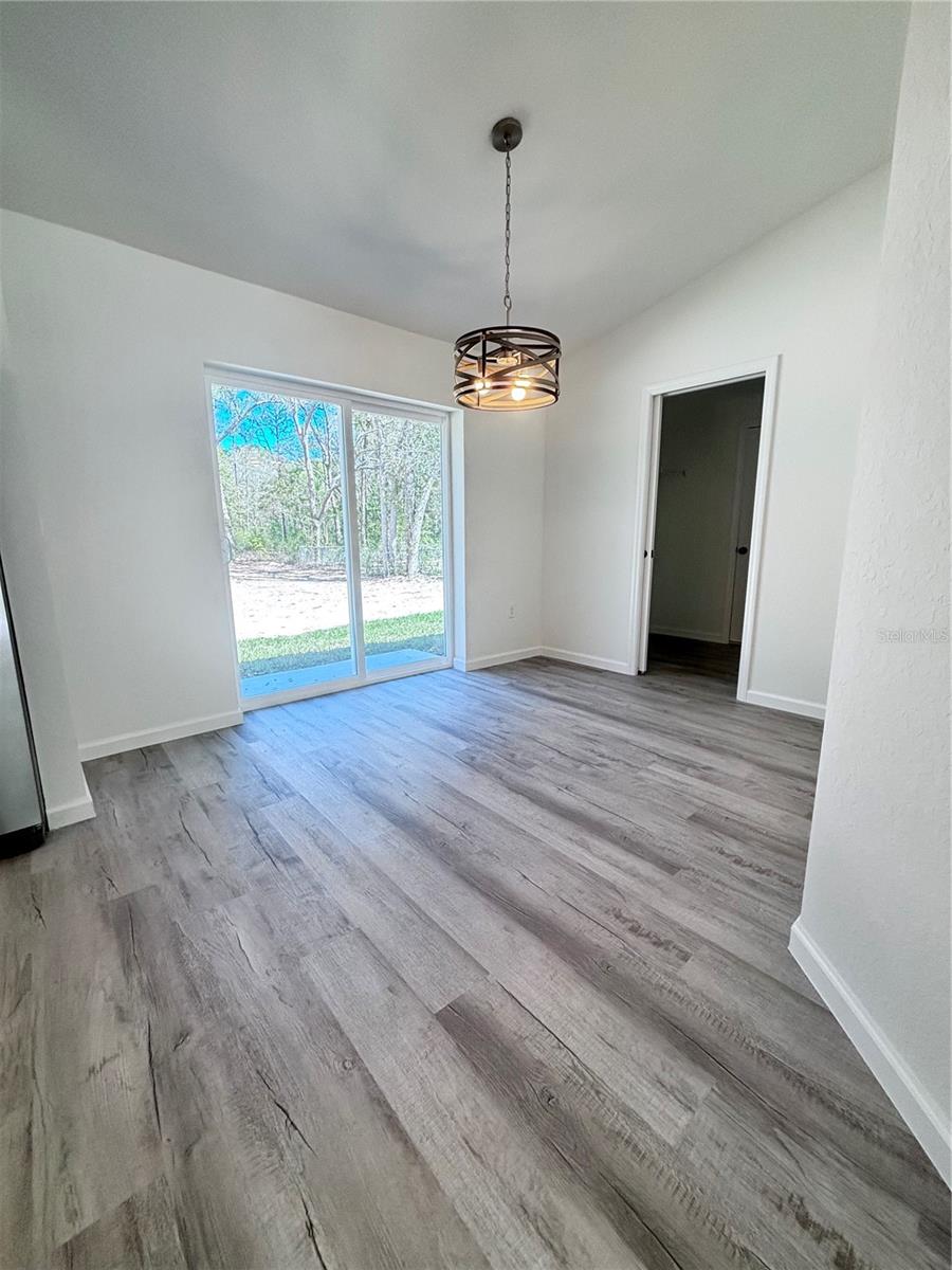 Image 6 of 18 For 23711 Rainbow Lakes Boulevard