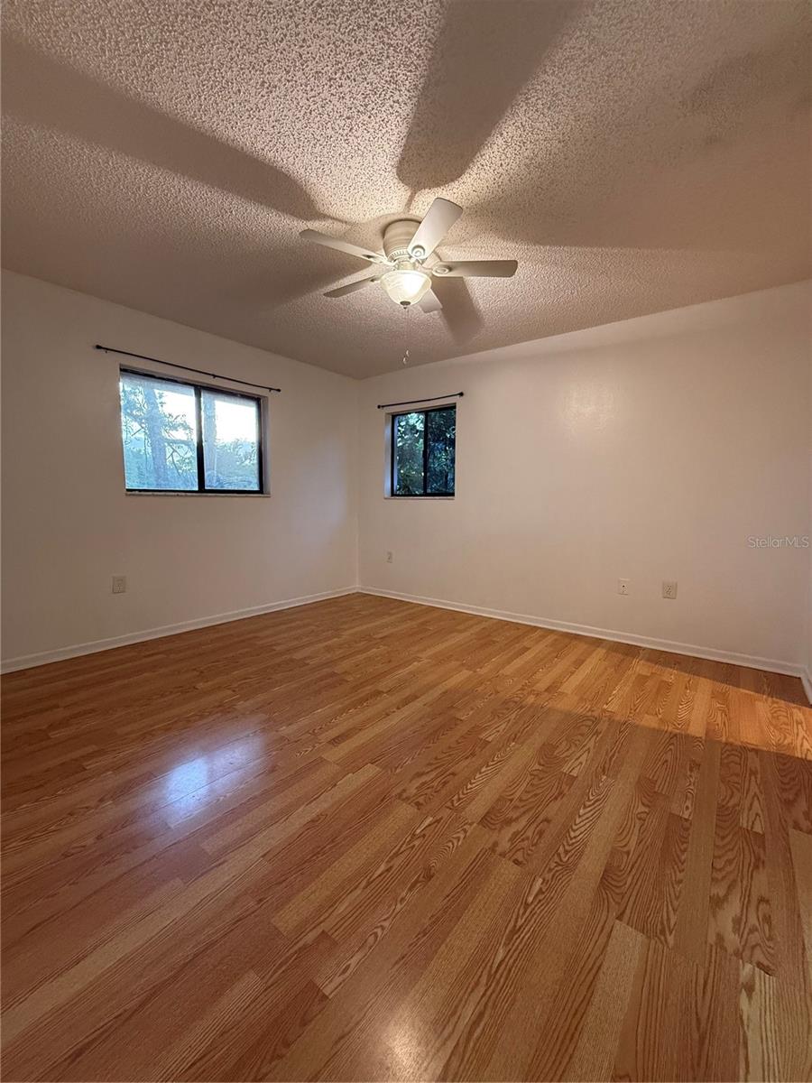 Image 15 of 28 For 2853 32nd Avenue Sw