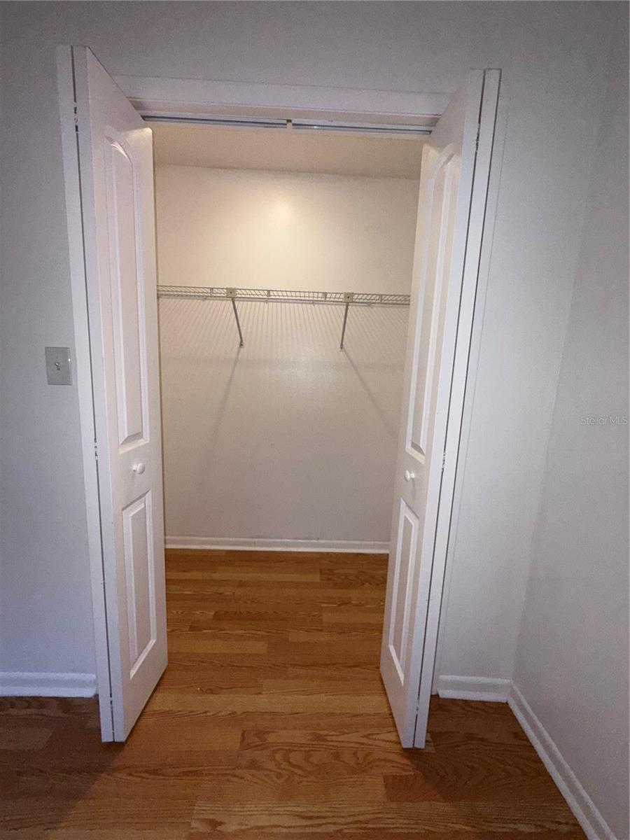 Image 19 of 28 For 2853 32nd Avenue Sw