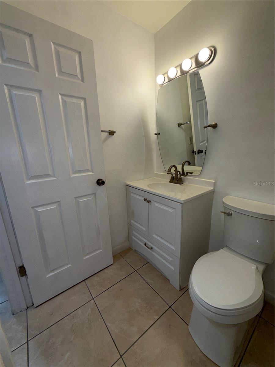 Image 23 of 28 For 2853 32nd Avenue Sw