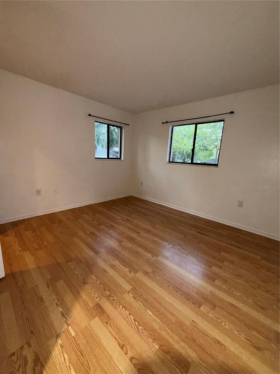 Image 25 of 28 For 2853 32nd Avenue Sw