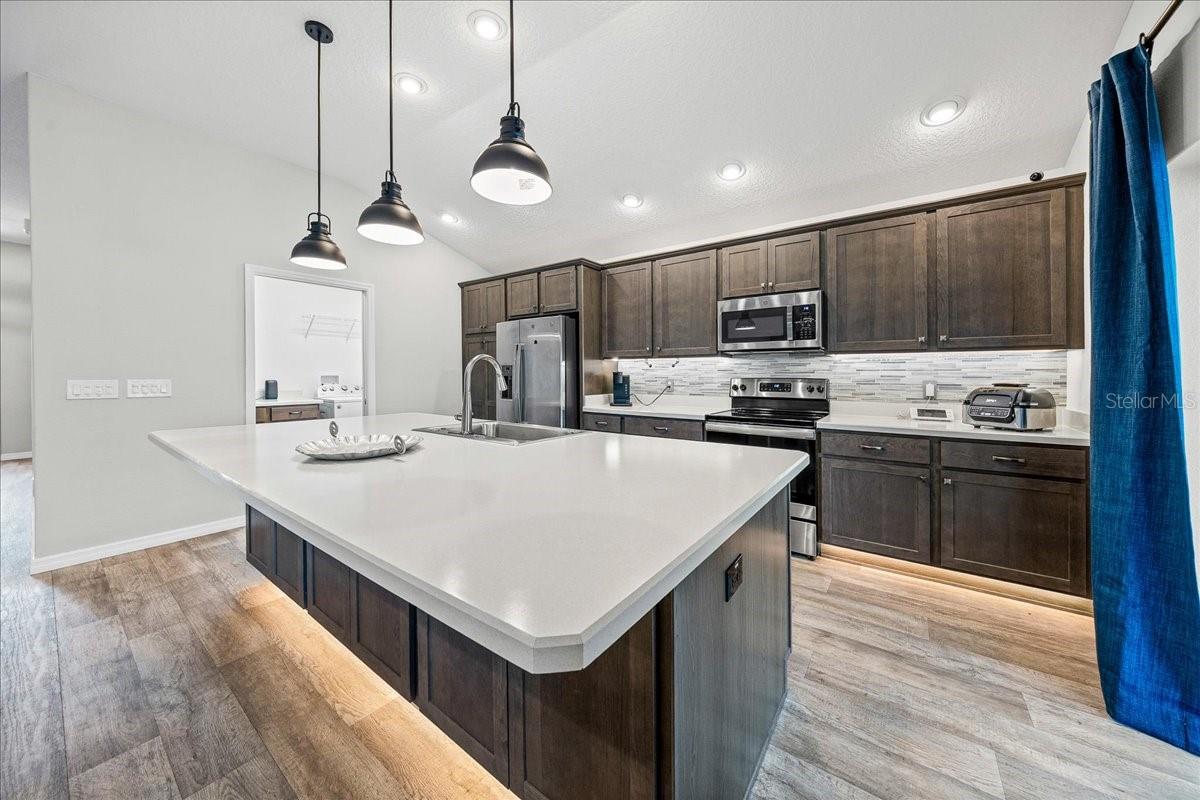 Image 7 of 28 For 3274 Sennett Circle