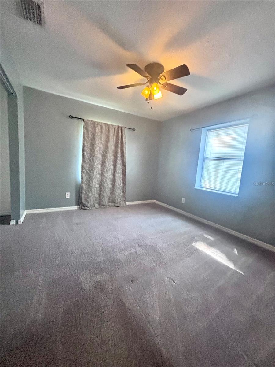 Image 19 of 21 For 420 52nd Court