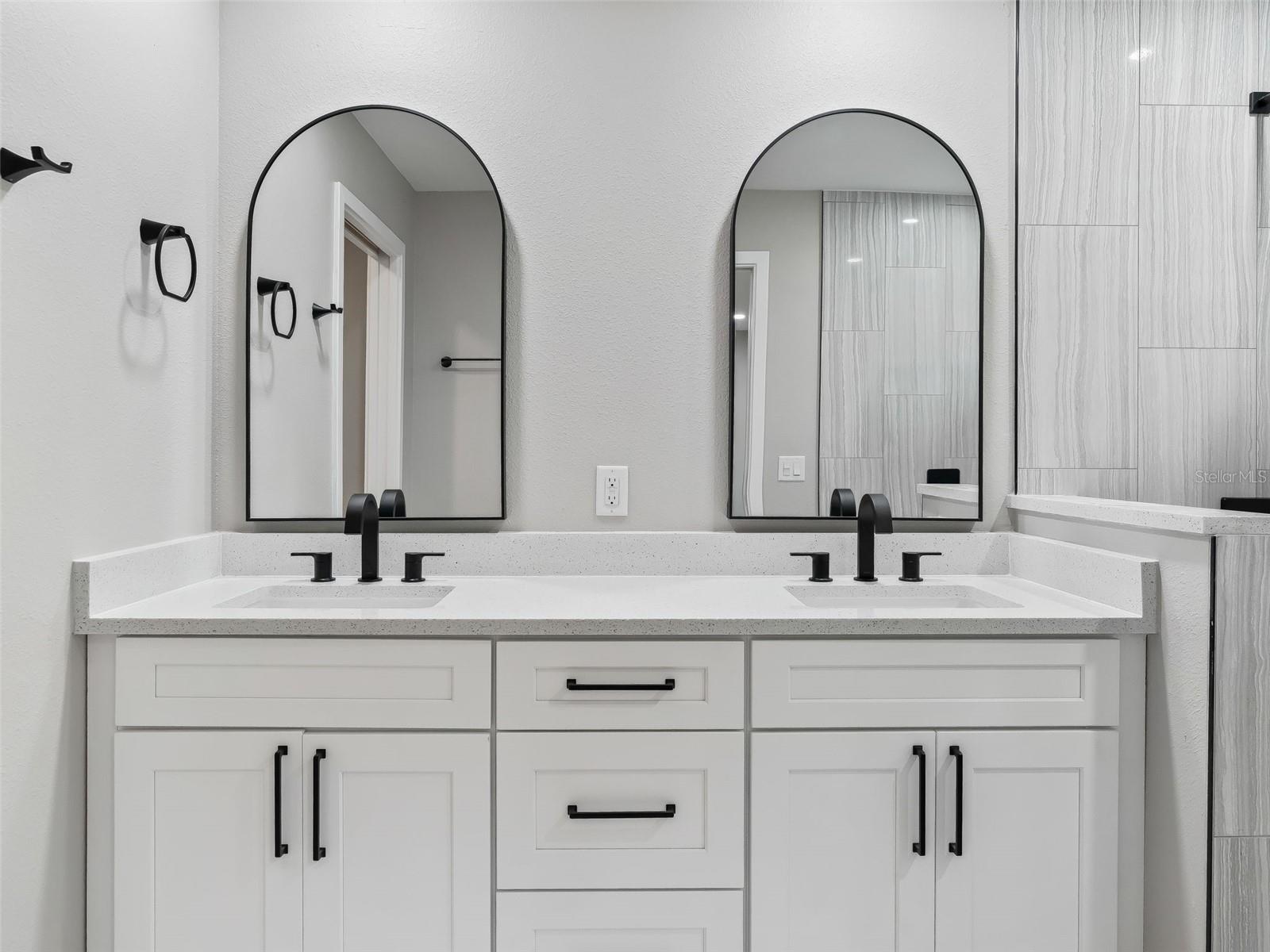 Image 16 of 59 For 8251 136th Avenue Road