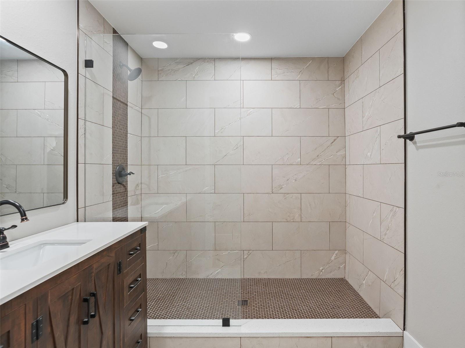 Image 18 of 59 For 8251 136th Avenue Road