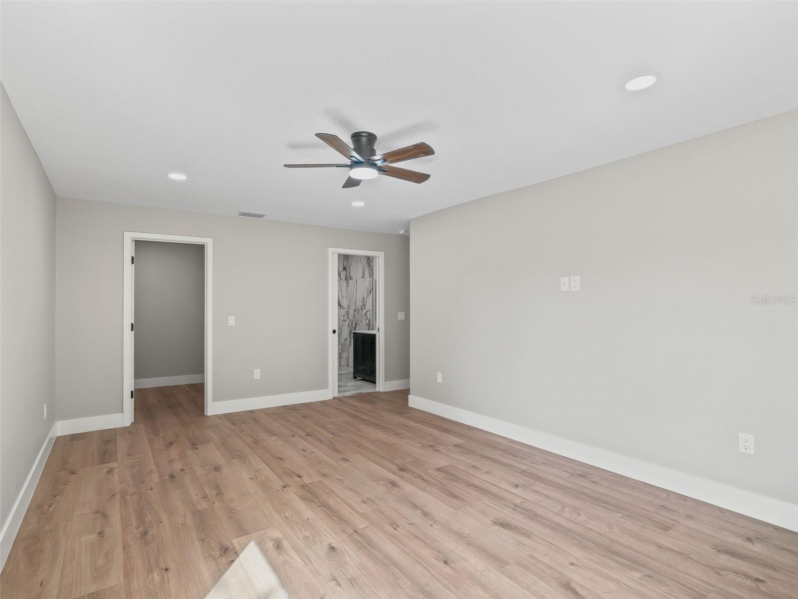 Image 20 of 59 For 8251 136th Avenue Road