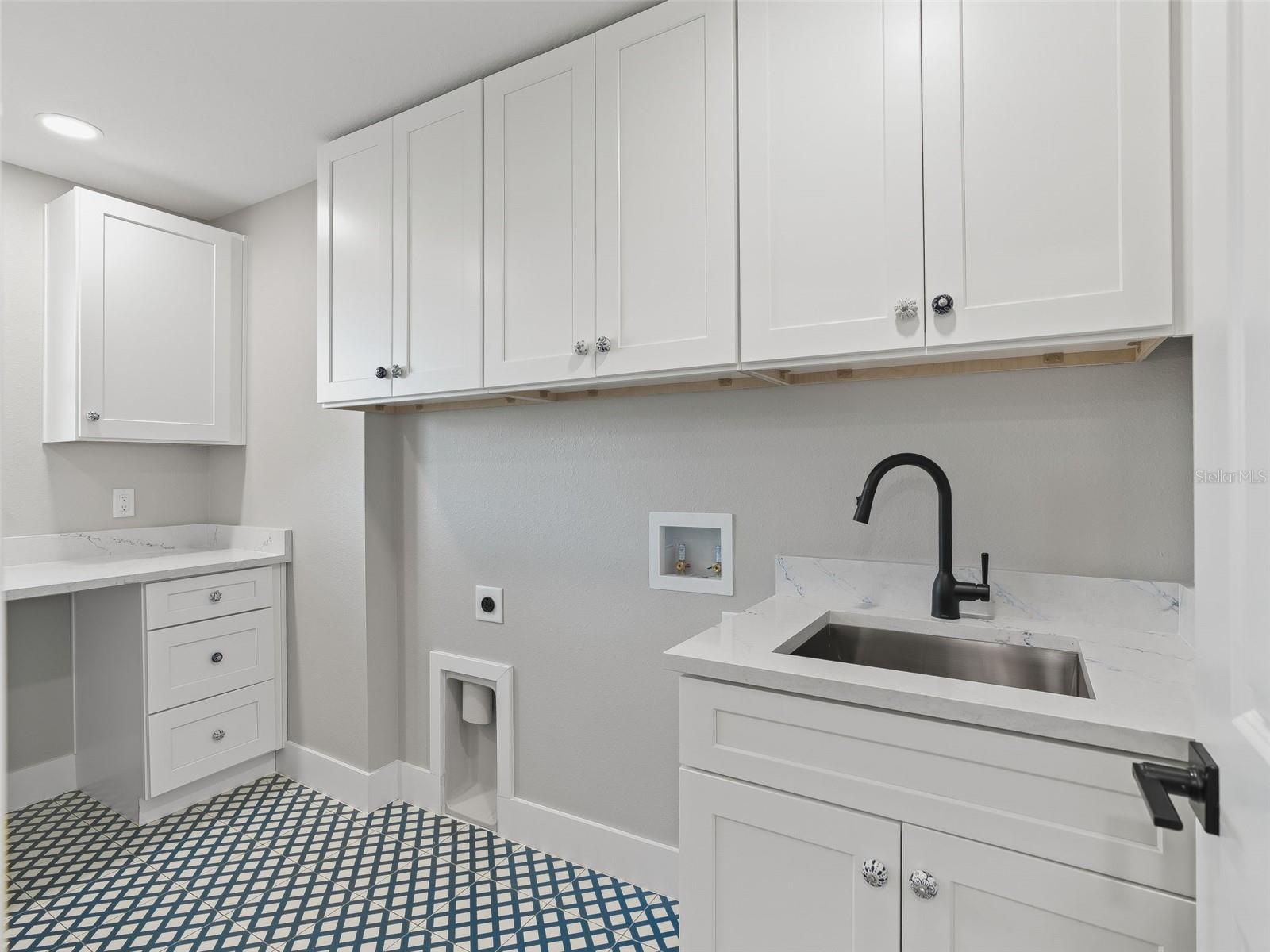 Image 23 of 59 For 8251 136th Avenue Road