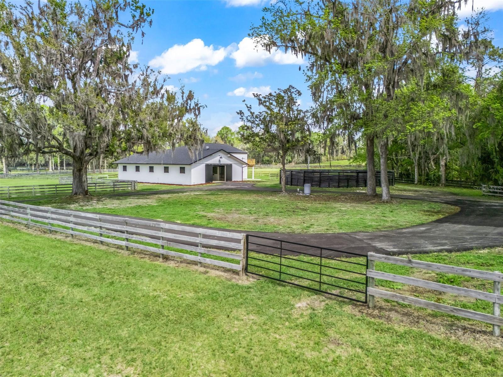 Image 29 of 59 For 8251 136th Avenue Road