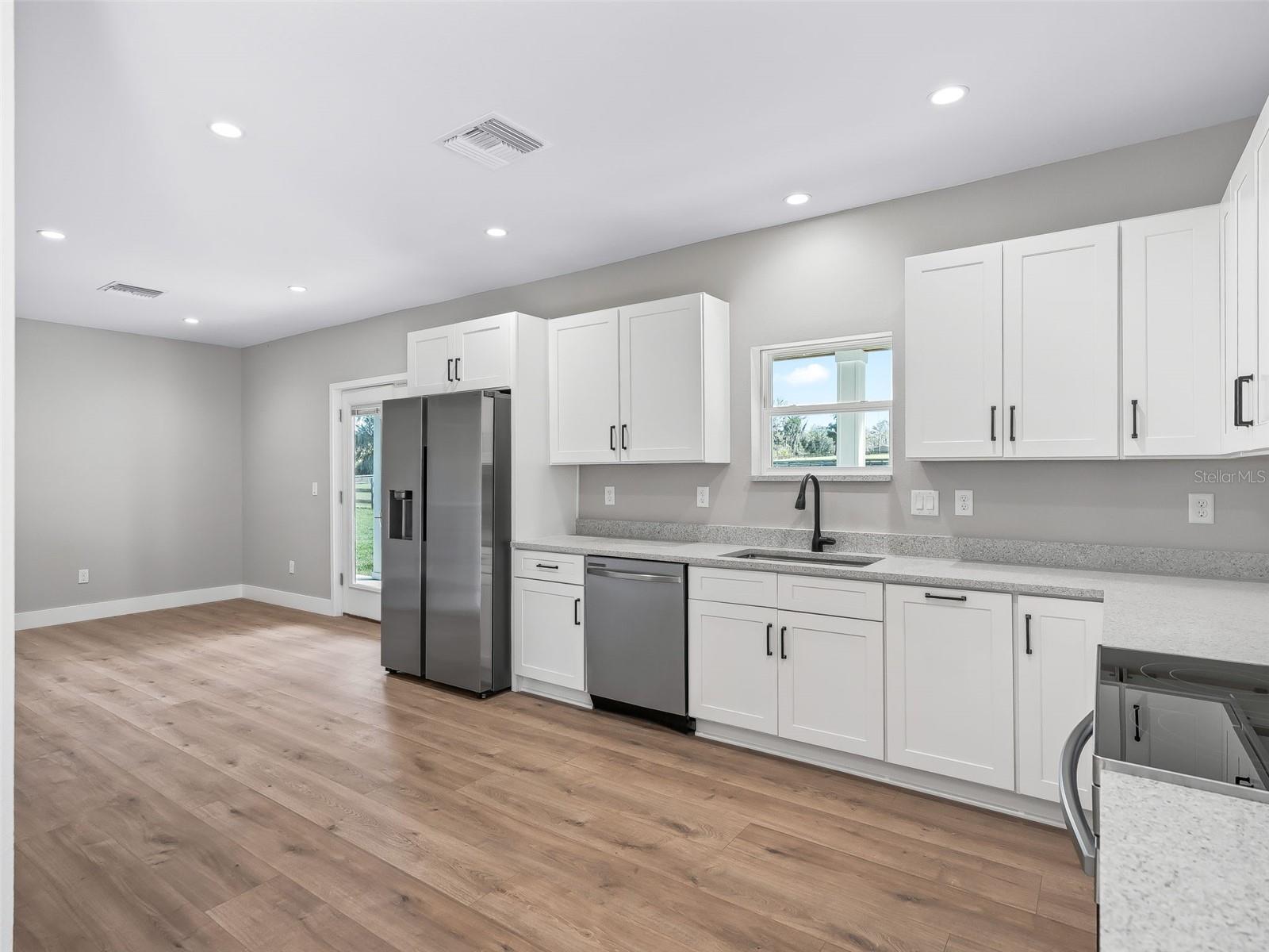 Image 39 of 59 For 8251 136th Avenue Road