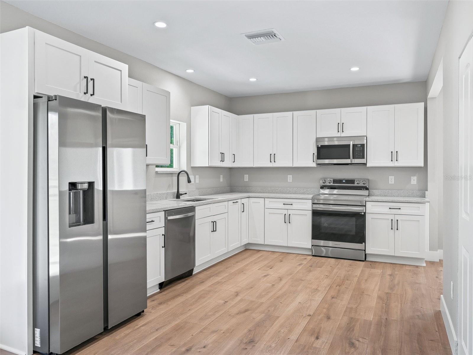 Image 41 of 59 For 8251 136th Avenue Road