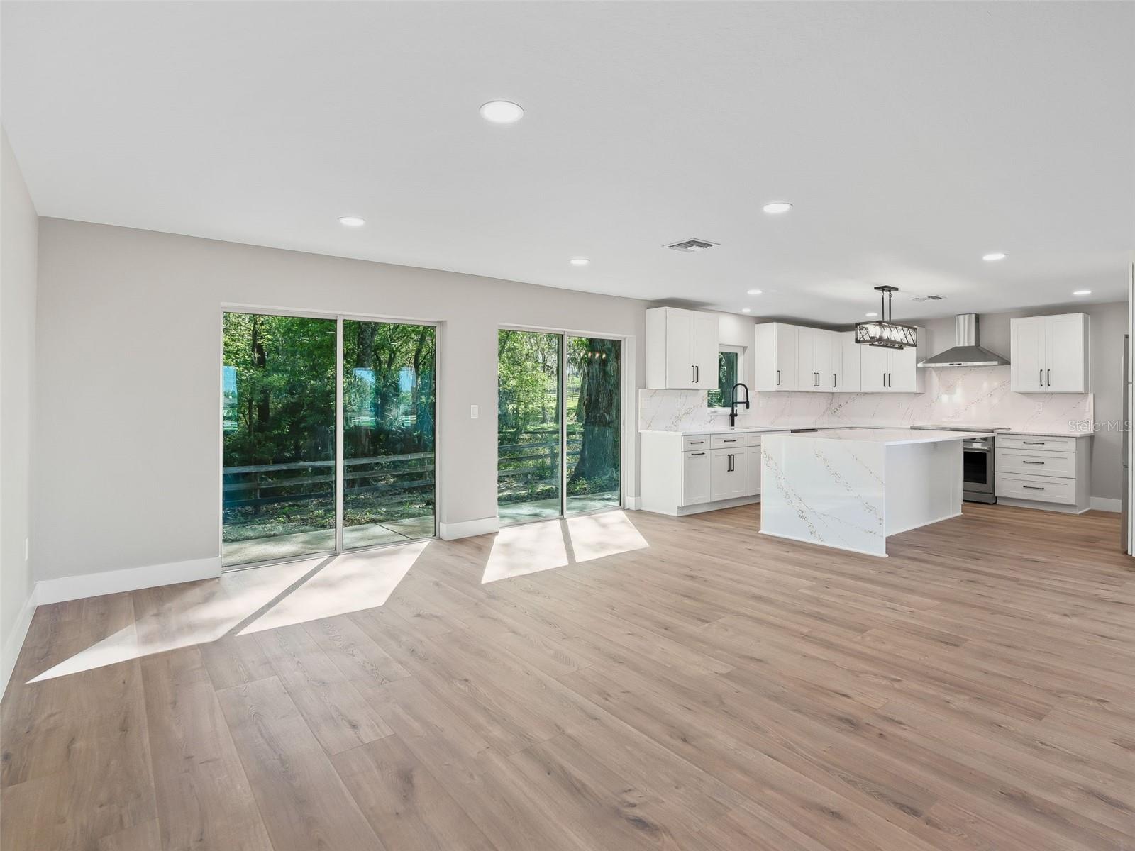 Image 8 of 59 For 8251 136th Avenue Road