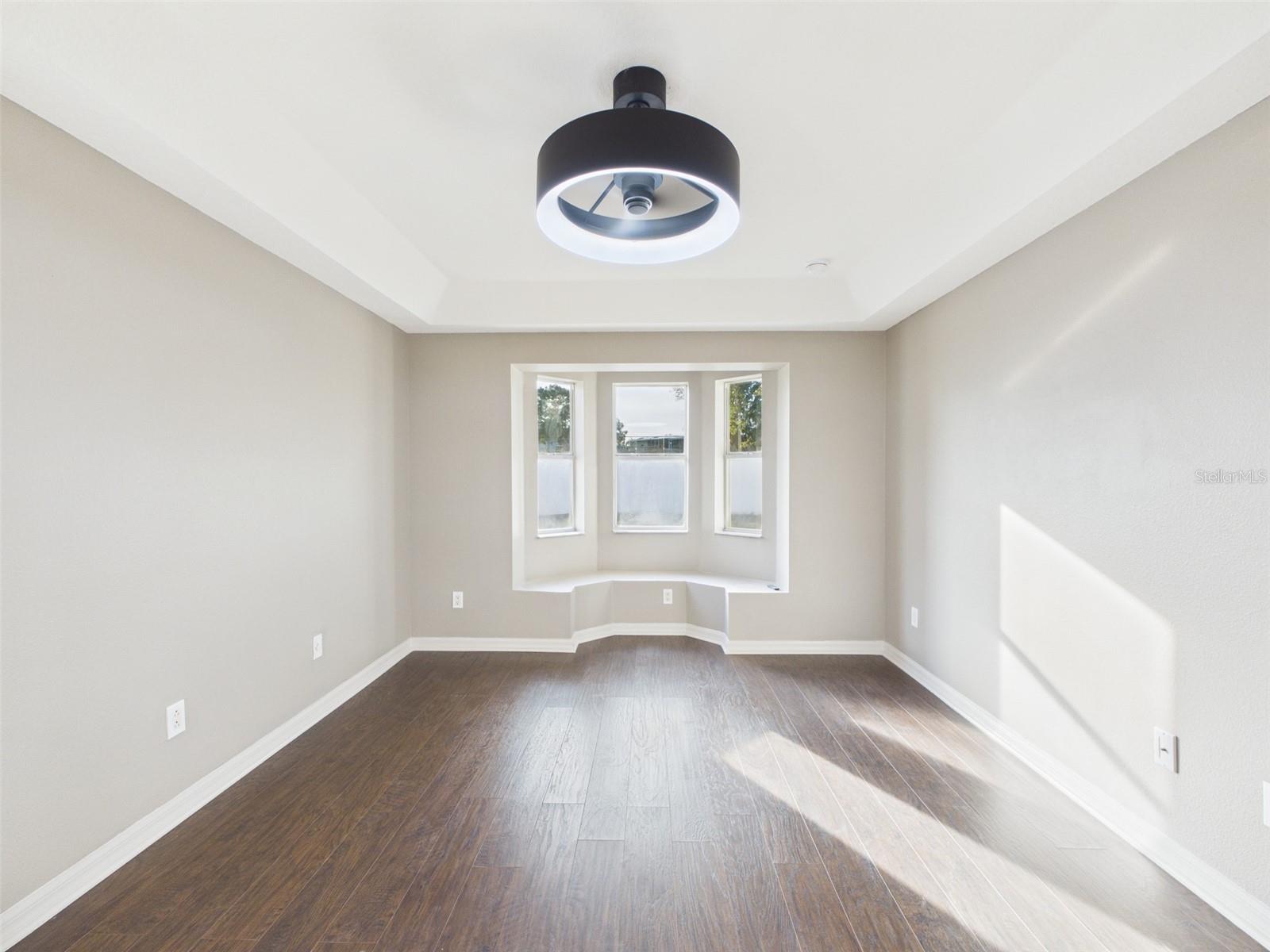 Image 20 of 39 For 8361 Silverbell Loop