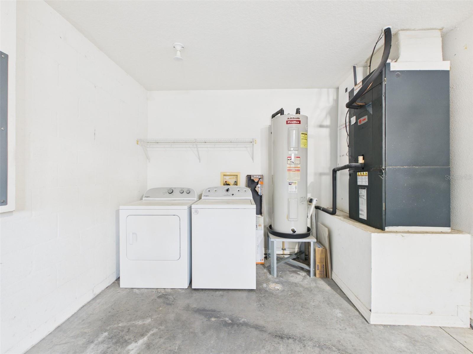 Image 33 of 39 For 8361 Silverbell Loop